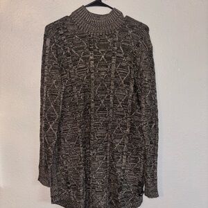Orage Gray Sweater with Cable Knit Design